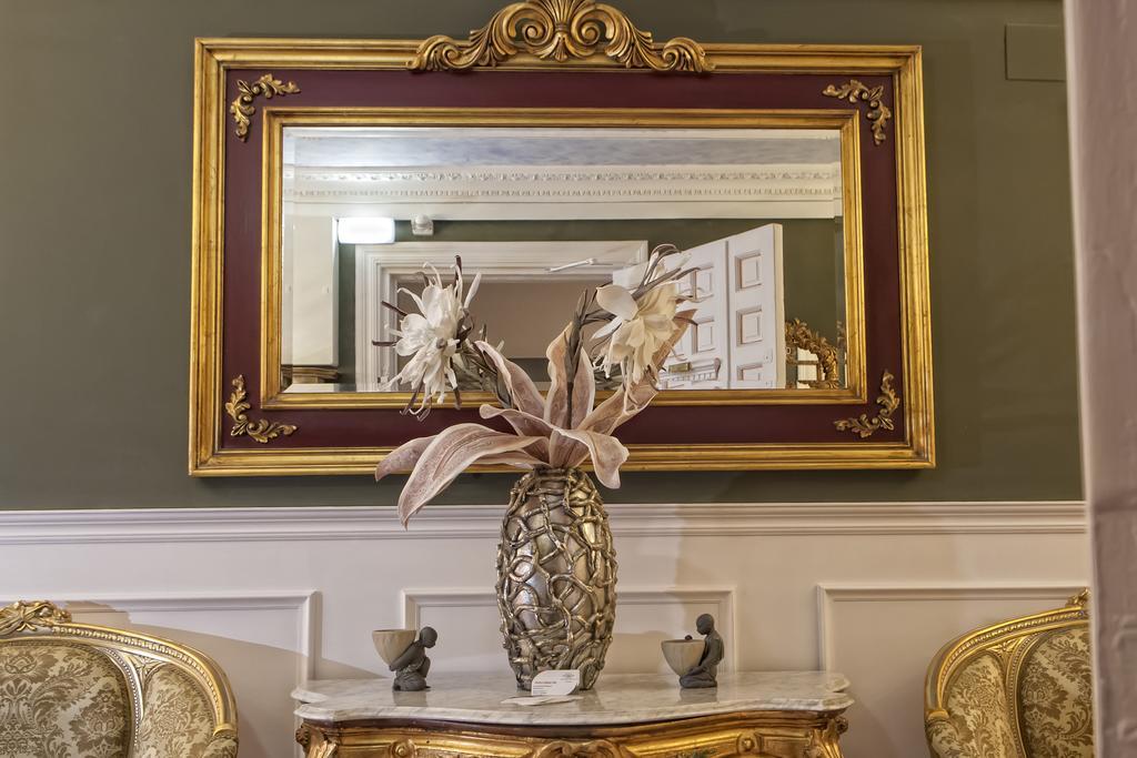 טורלאבגה Hostal Boutique Puerta Del Sol מראה חיצוני תמונה