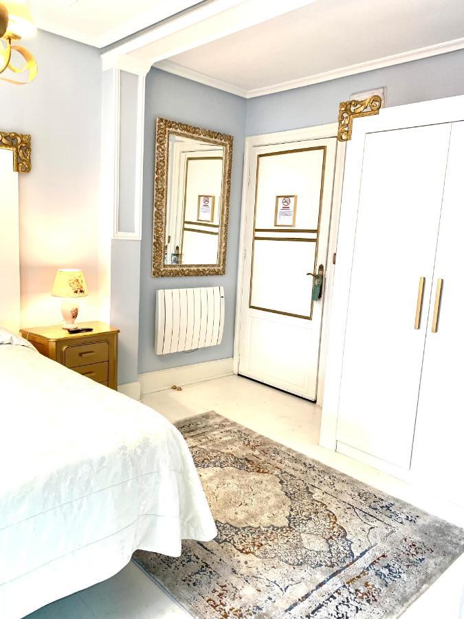 טורלאבגה Hostal Boutique Puerta Del Sol מראה חיצוני תמונה